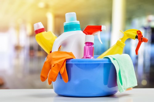 Professional end of tenancy cleaning in Acton living room